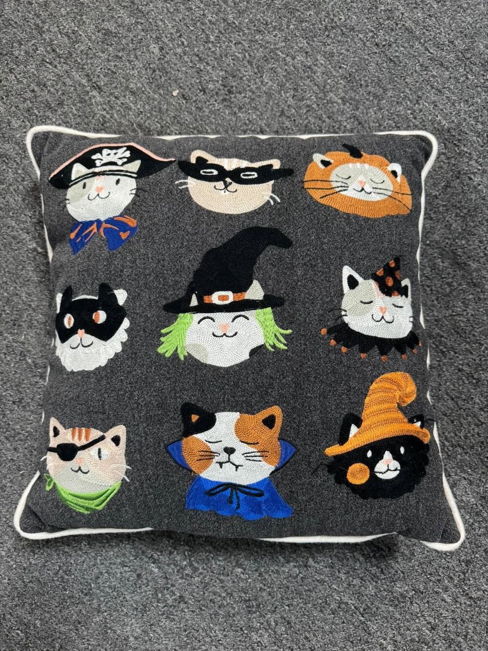 NWOT Tj Maxx Cat Halloween Pillow - 20x20